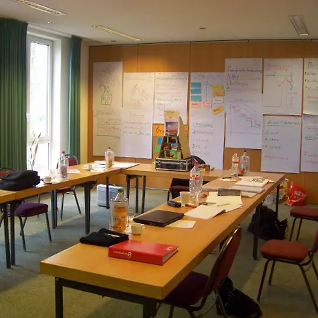 Akzent Parkhotel 호텔 트렙빈